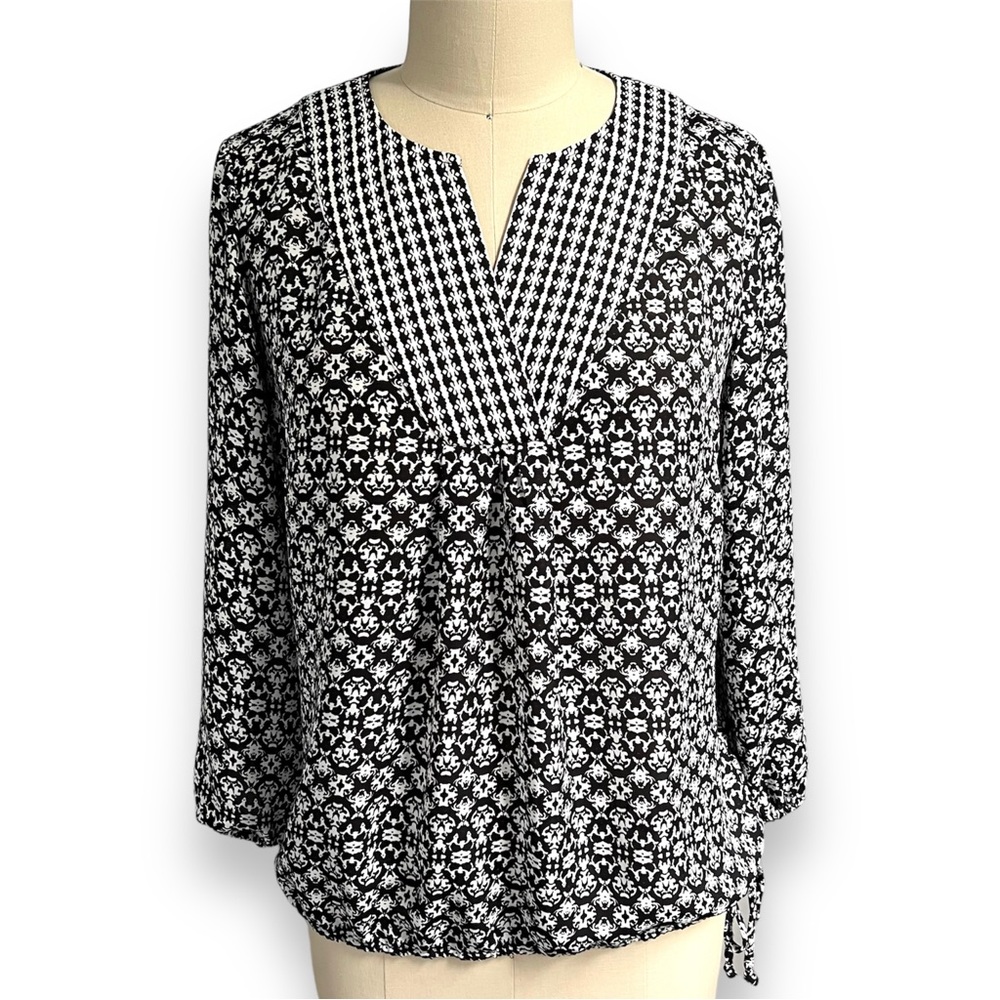 Laundry by Shelli Segal Printed Long Sleeve Blouse